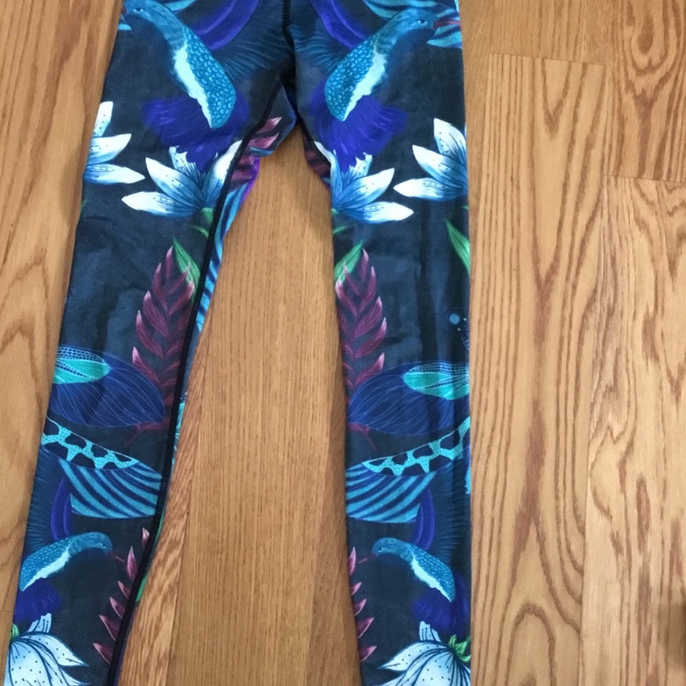 Yoga Democracy leggings
